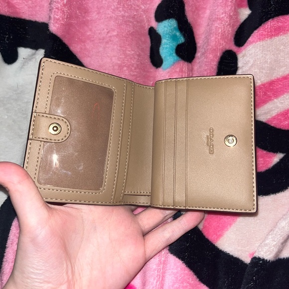 Snap Wallet In Signature Canvas - Picture 4 of 6